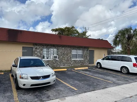 931 SW 80th Avenue North Lauderdale FL 33068