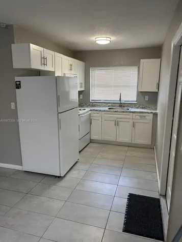 931 SW 80th Avenue North Lauderdale FL 33068