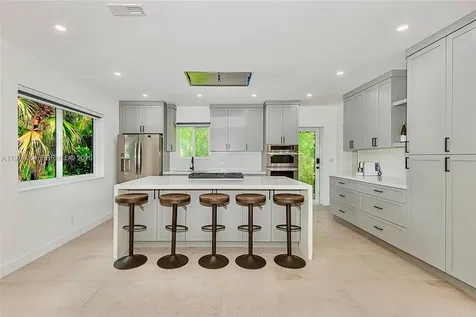 10450 NE 5th Avenue Miami Shores FL 33138