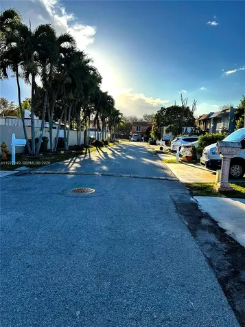 11219 SW 33rd Circle Place Miami FL 33165