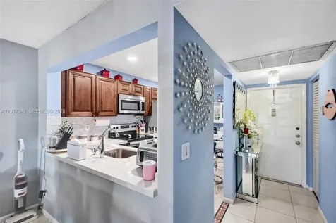 871 NE 207 Lane Miami FL 33179