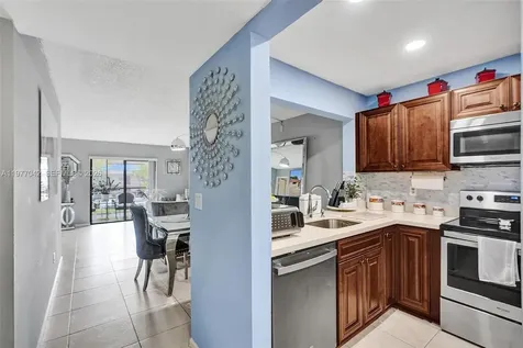 871 NE 207 Lane Miami FL 33179