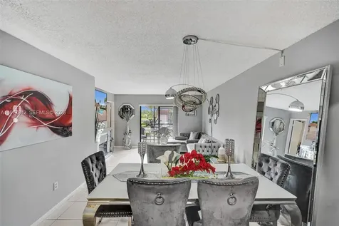 871 NE 207 Lane Miami FL 33179