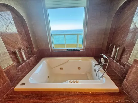 17875 Collins Avenue Sunny Isles Beach FL 33160