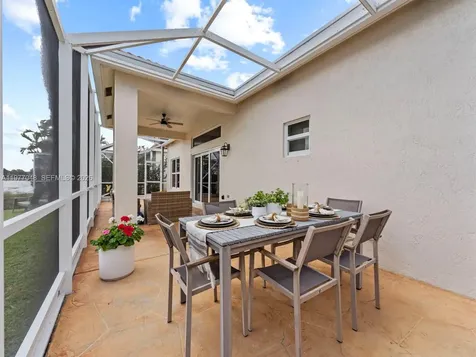 1150 Fairfield Meadows Drive Weston FL 33327