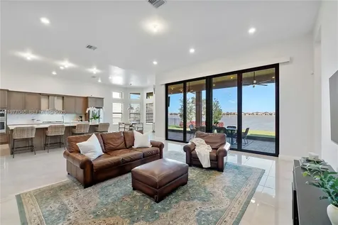 8950 W Parkland Bay Trail Parkland FL 33076