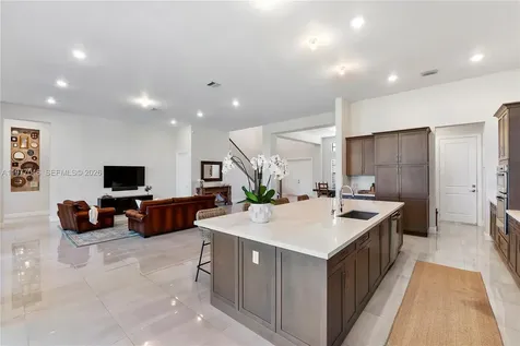 8950 W Parkland Bay Trail Parkland FL 33076