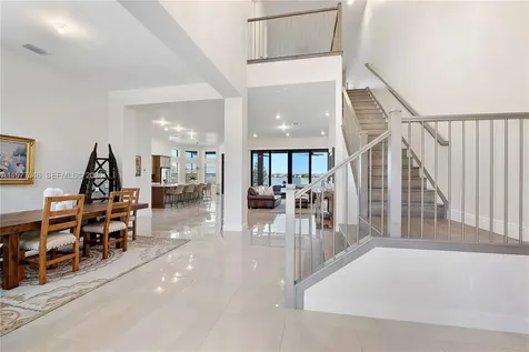 8950 W Parkland Bay Trail Parkland FL 33076