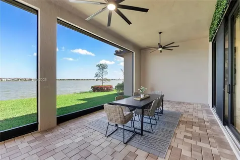 8950 W Parkland Bay Trail Parkland FL 33076