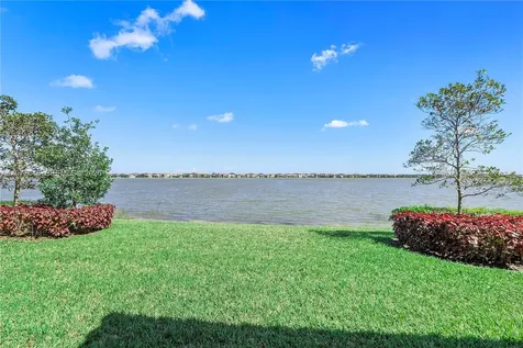 8950 W Parkland Bay Trail Parkland FL 33076