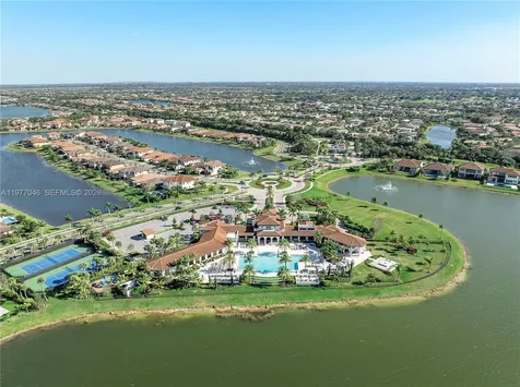8950 W Parkland Bay Trail Parkland FL 33076
