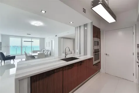 3951 S Ocean Drive Hollywood FL 33019