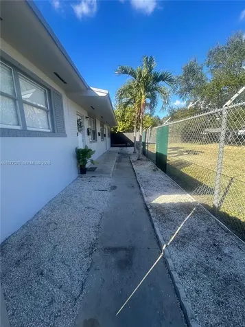 2929 NW 47th Street Miami FL 33142