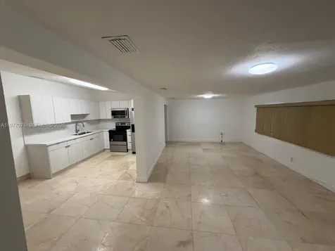 1585 W 53rd Street Hialeah FL 33012