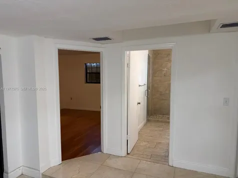 1585 W 53rd Street Hialeah FL 33012