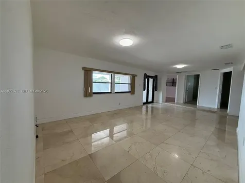 1585 W 53rd Street Hialeah FL 33012