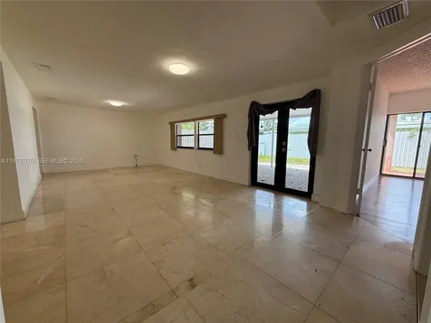 1585 W 53rd Street Hialeah FL 33012