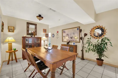 10528 SW 118th Place Miami FL 33186