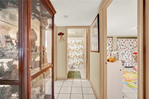 10528 SW 118th Place Miami FL 33186