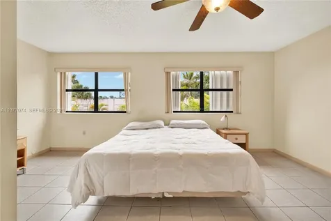 10528 SW 118th Place Miami FL 33186