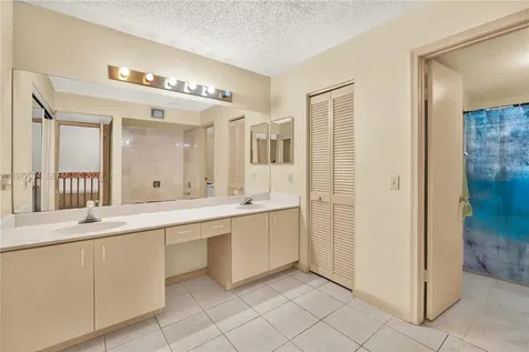 10528 SW 118th Place Miami FL 33186