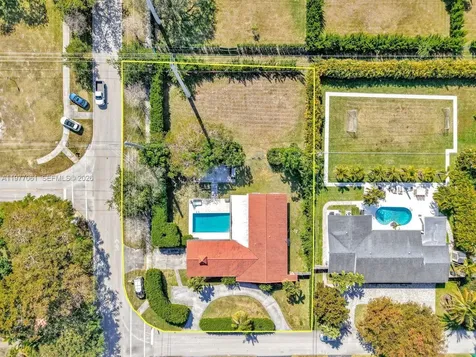 7700 SW 139th Terrace Palmetto Bay FL 33158