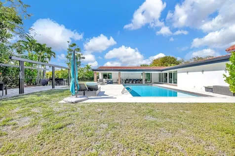 7700 SW 139th Terrace Palmetto Bay FL 33158