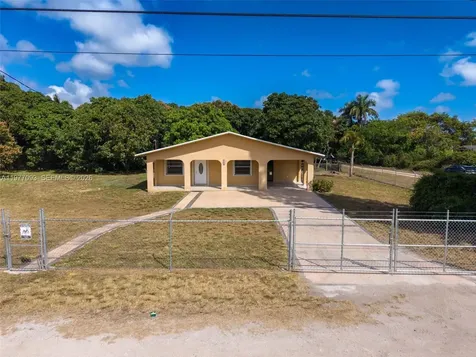 15401 SW 212th Street Miami FL 33187