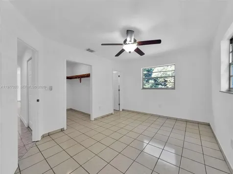15401 SW 212th Street Miami FL 33187