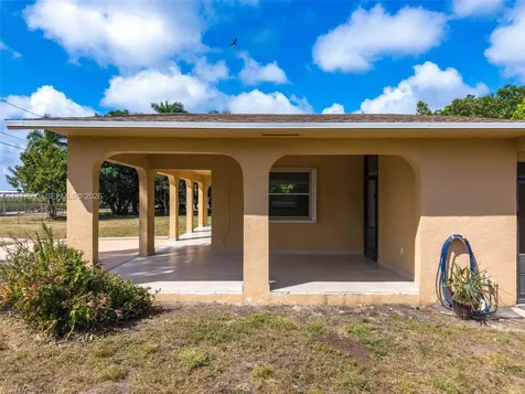 15401 SW 212th Street Miami FL 33187