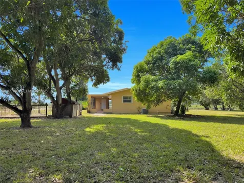 15401 SW 212th Street Miami FL 33187
