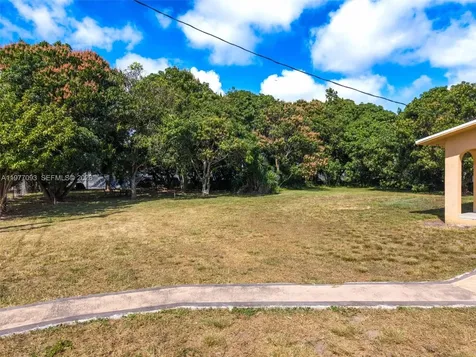 15401 SW 212th Street Miami FL 33187