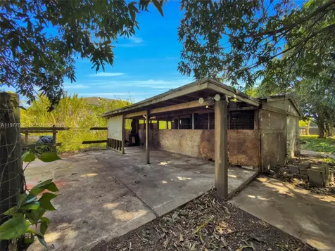 15401 SW 212th Street Miami FL 33187