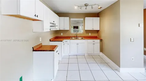 2760 NW 58th Street Miami FL 33142