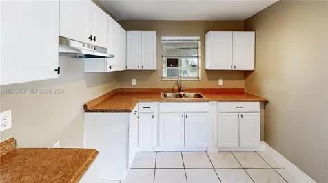 2760 NW 58th Street Miami FL 33142