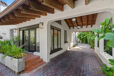 1028 NE 84th Street Miami FL 33138