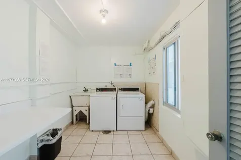 8000 Harding Avenue Miami Beach FL 33141