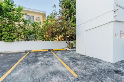 8000 Harding Avenue Miami Beach FL 33141