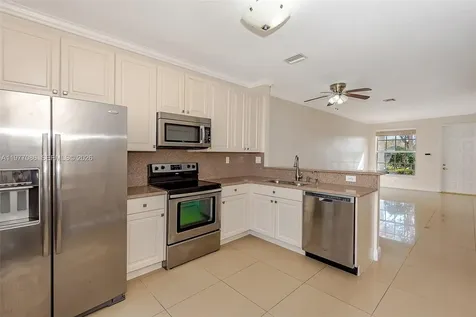 7919 NW 20th Street Pembroke Pines FL 33024