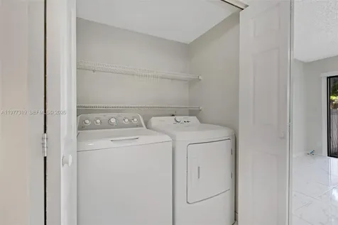 9827 NW 37th Street Sunrise FL 33351