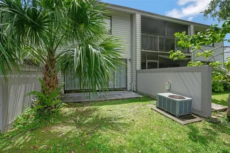 9827 NW 37th Street Sunrise FL 33351
