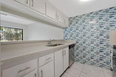 9827 NW 37th Street Sunrise FL 33351