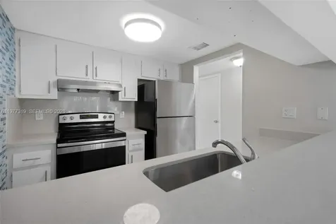 9827 NW 37th Street Sunrise FL 33351