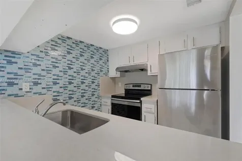 9827 NW 37th Street Sunrise FL 33351
