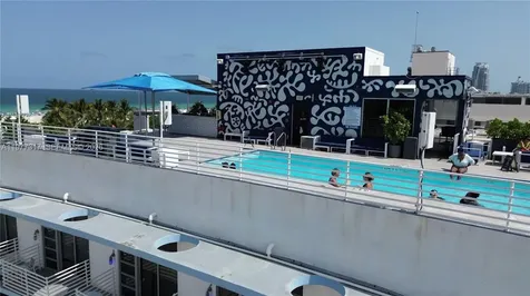 1052 Ocean Drive Miami Beach FL 33139