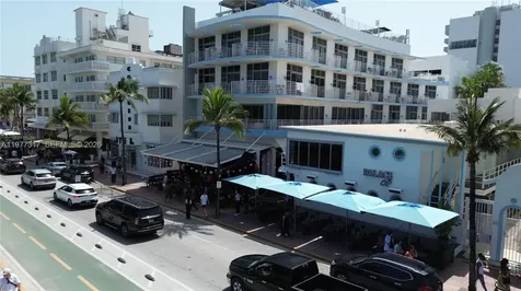 1052 Ocean Drive Miami Beach FL 33139