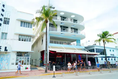 1052 Ocean Drive Miami Beach FL 33139
