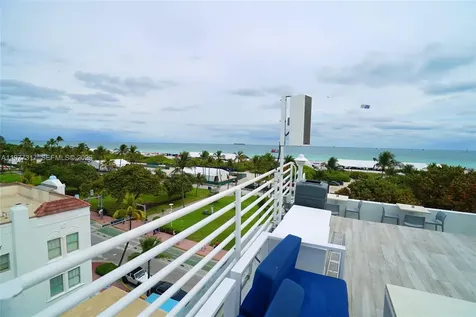 1052 Ocean Drive Miami Beach FL 33139