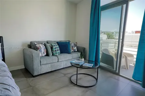 1052 Ocean Drive Miami Beach FL 33139