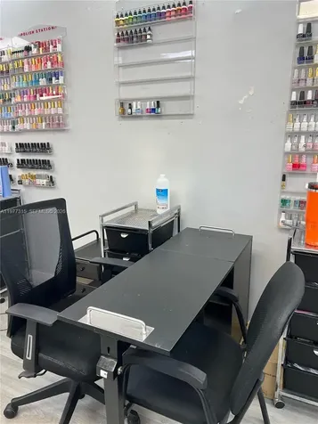 3300 E 4 Avenue Hialeah FL 33013